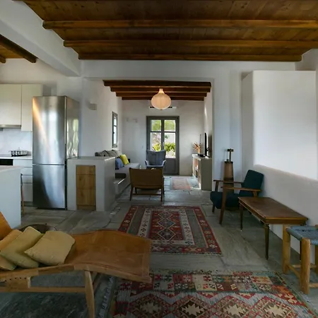 Seafront Stoa In Dryos Villa *