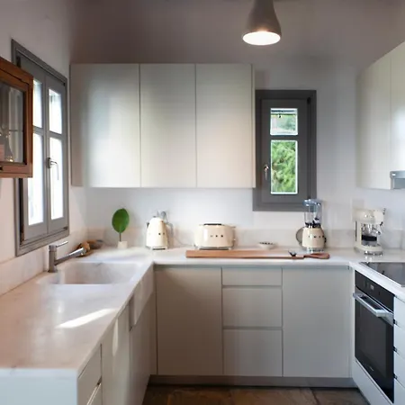 Seafront Stoa In Dryos Drios