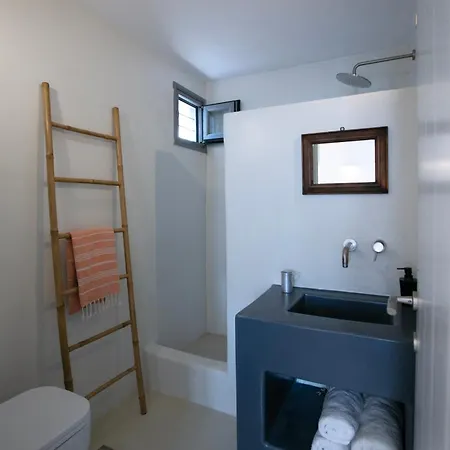 Seafront Stoa In Dryos Villa *