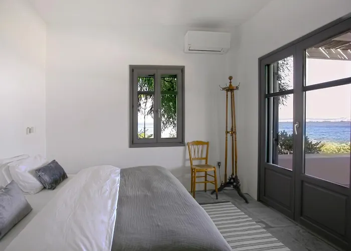 Seafront Stoa In Dryos Villa